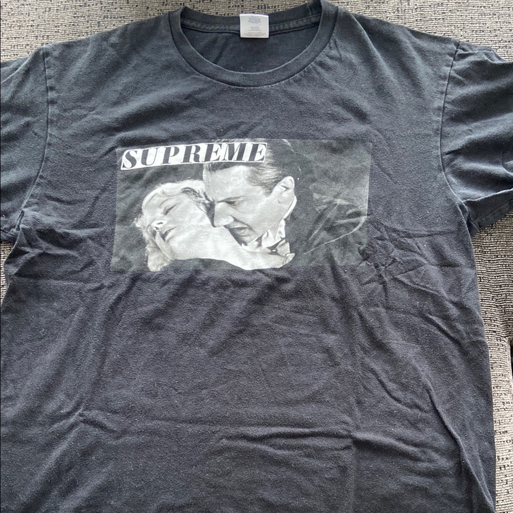 Supreme Black Short Sleeve Tee with Iconic Design